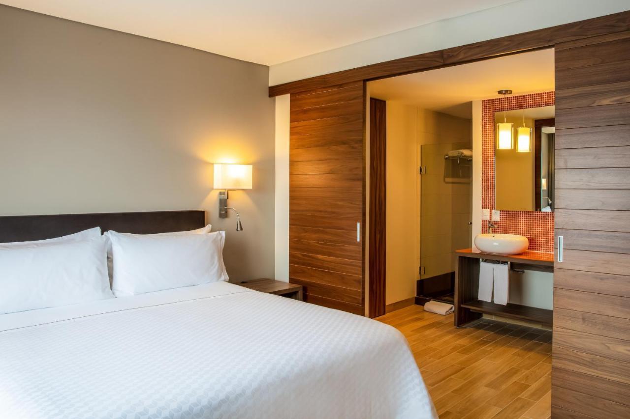 Fiesta Inn Tuxtla Fashion Mall Тустла-Гутьеррес Экстерьер фото