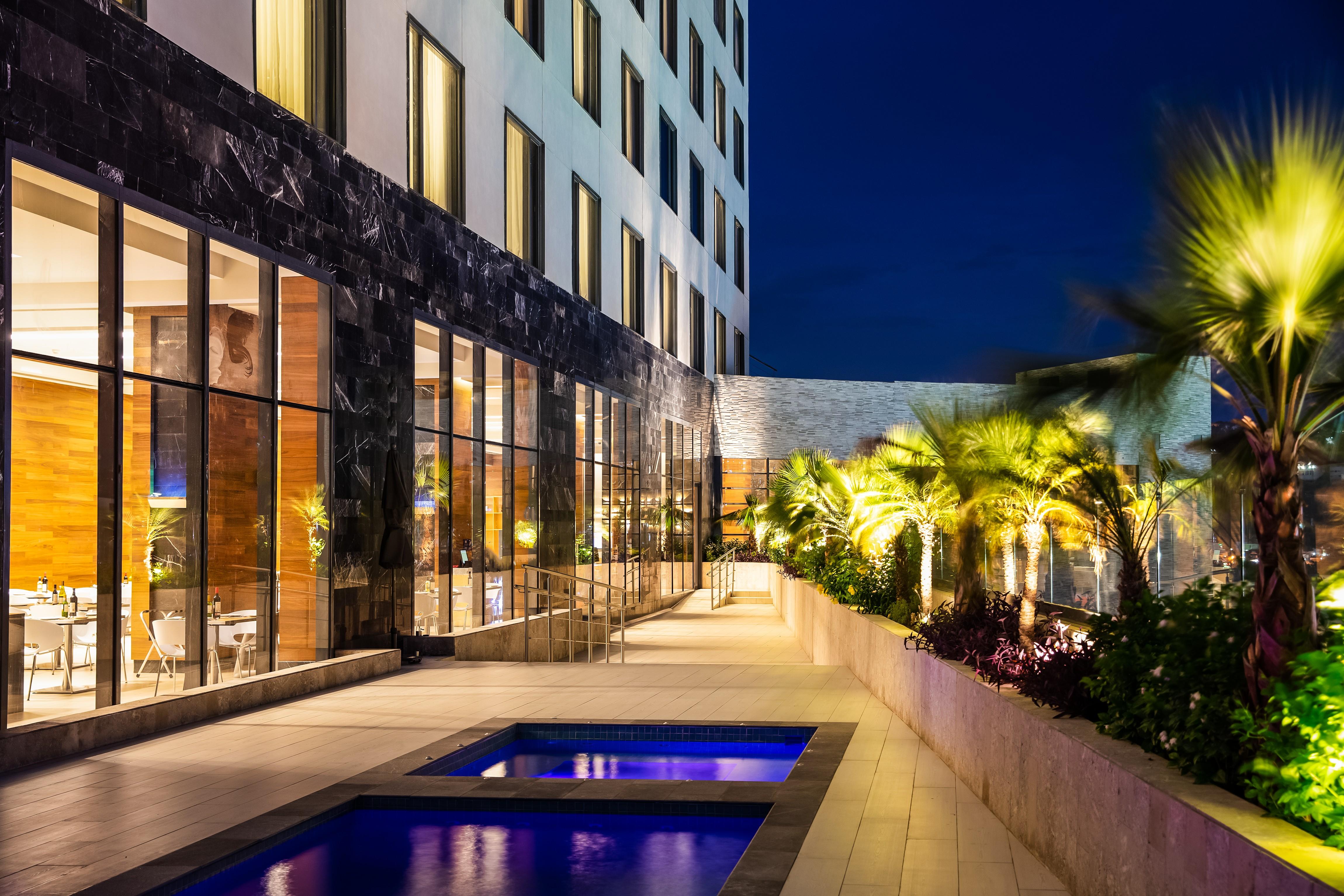 Fiesta Inn Tuxtla Fashion Mall Тустла-Гутьеррес Экстерьер фото