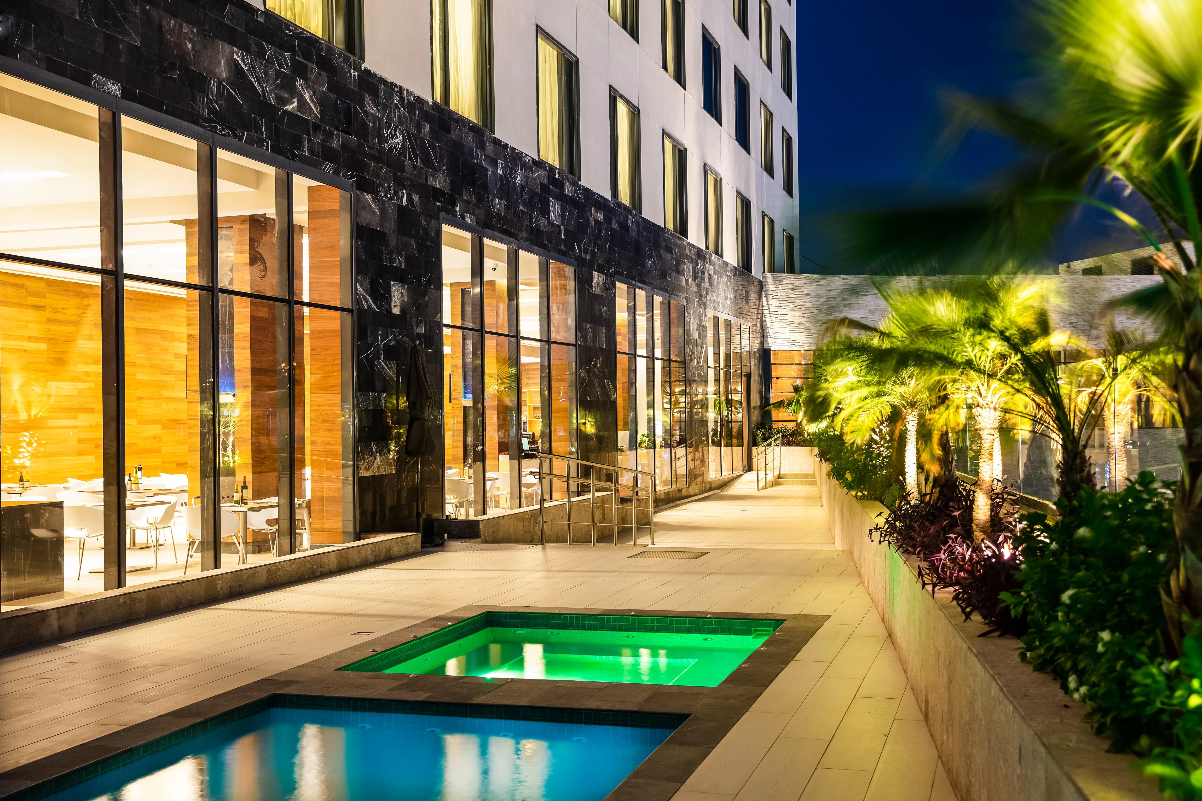 Fiesta Inn Tuxtla Fashion Mall Тустла-Гутьеррес Экстерьер фото